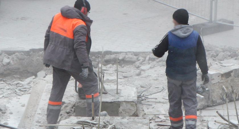 Betoniarz zbrojarz, kelner, kominiarz, konduktor