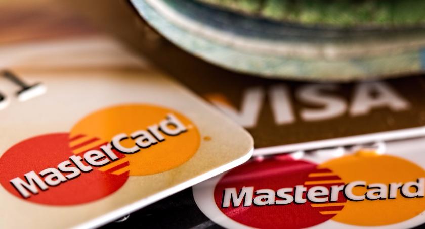 Porównaliśmy lokaty 32 banków – wybieramy najlepszą