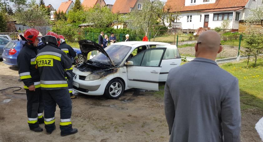 Pożar samochodu pod kościołem św. Krzysztofa