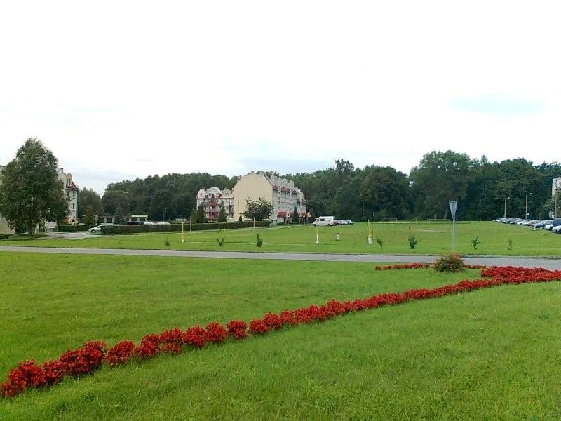 Parking i plac do gier w jednym – na osiedlu Kołobrzeska