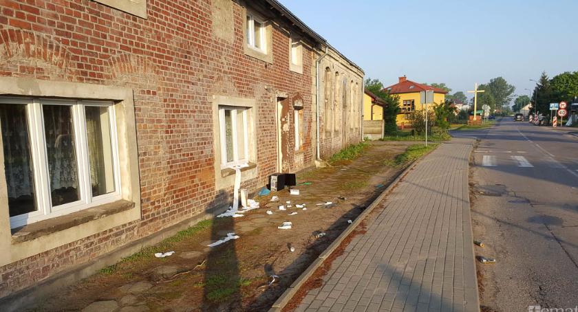 Ul. Trzesiecka: Chciała wyskoczyć z pierwszego piętra
