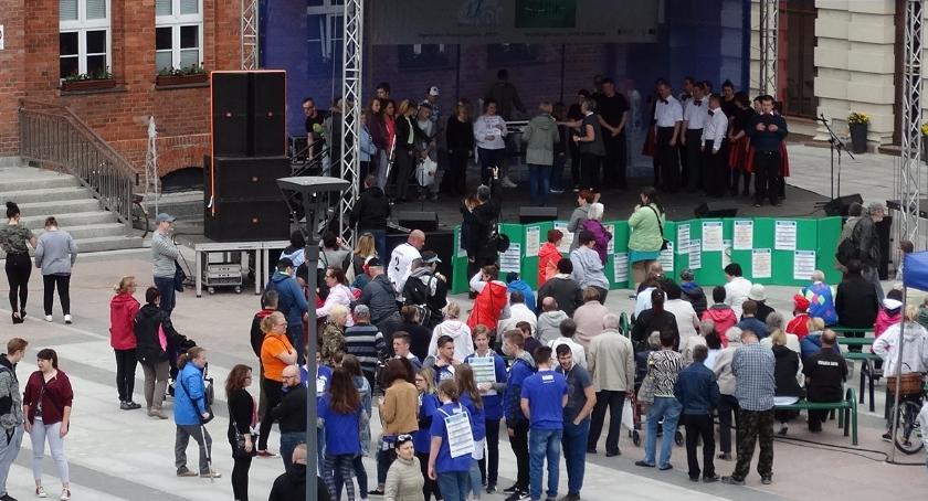 Dobra zabawa i integracja. Kolejny Jarmark Osób Niepełnosprawnych w Szczecinku