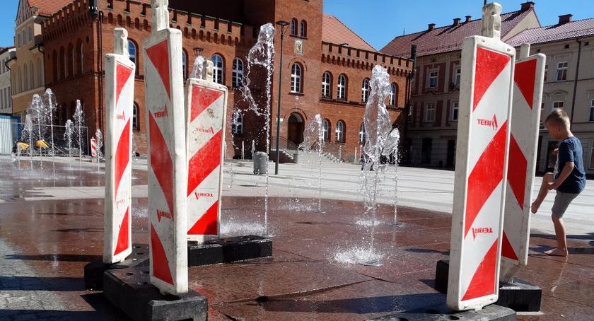 Wodotryski są zagrożone, wykonawca się spóźnia, burmistrz 