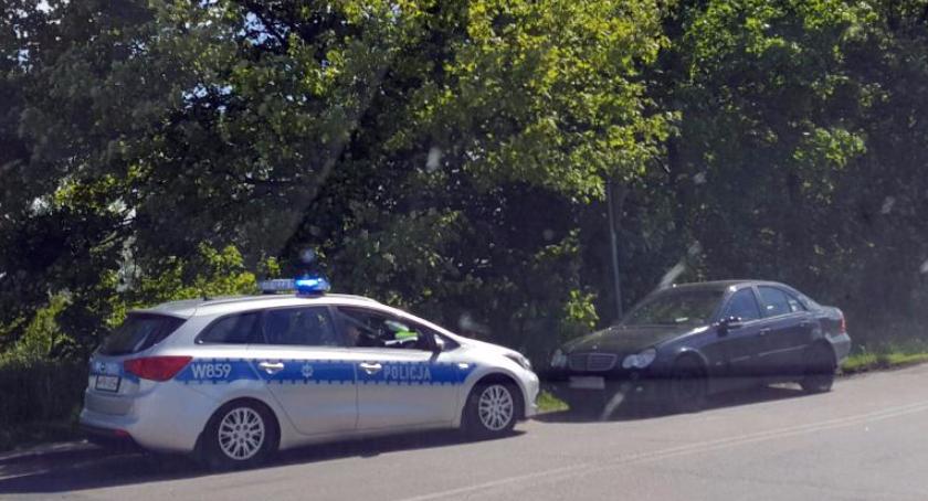 Policja potwierdza: Ktoś doniósł na nietrzeźwego kierowcę