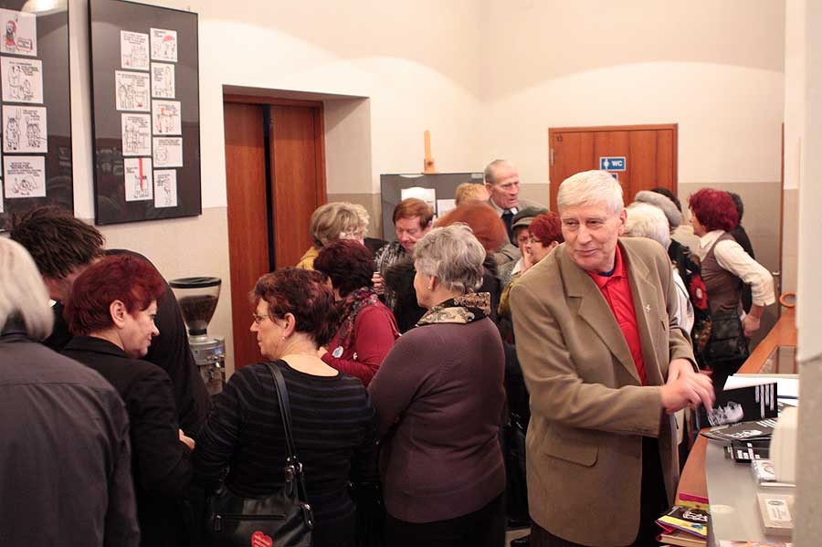  Muzeum Regionalne: Wystawa rysunków Macieja Gacy