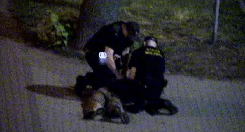 Piją, wrzeszczą, zaczepiają. Furiat na ul. Ordona zatrzymywał samochody