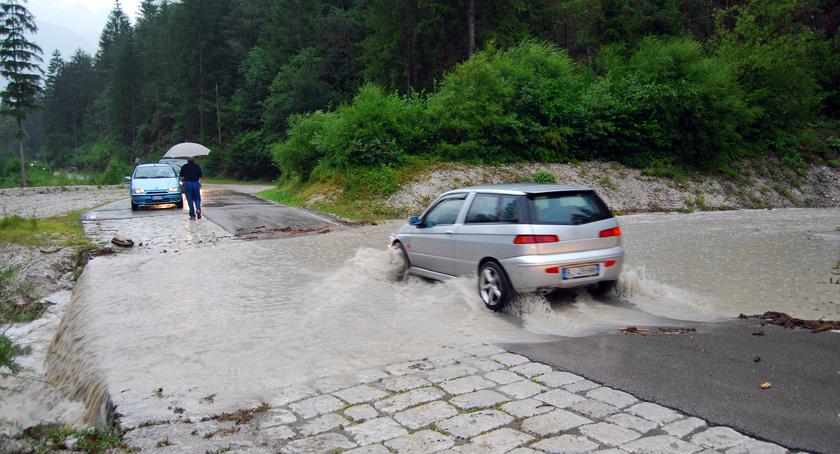 Samochodem w podróż - sprawdź czy wszystko masz!