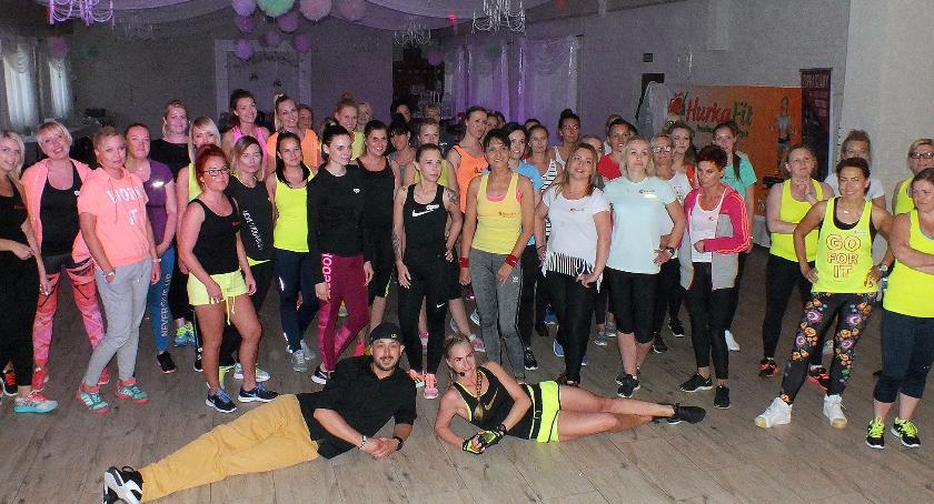 Ćwiczą fitness i dobrze się bawią. Trzecie urodziny HurkaFit