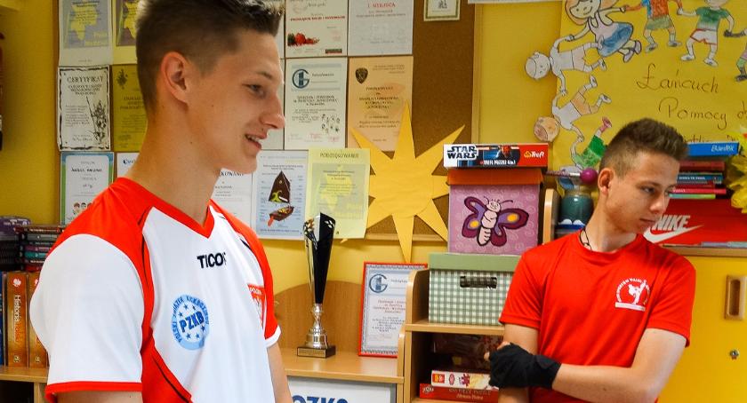 Dzieci trenowały z mistrzem świata kickboxingu