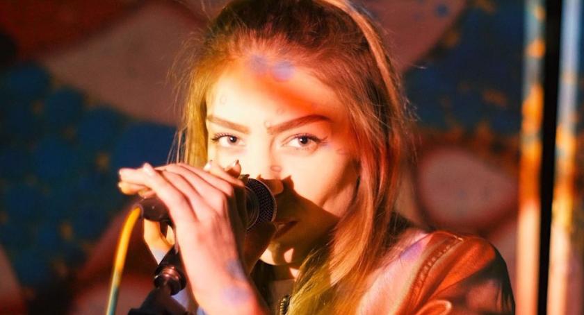 Przed Leszkiem Możdżerem zaśpiewa Magda Górecka