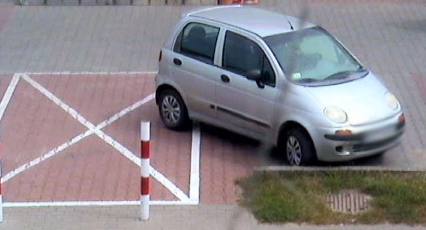 Picie alkoholu na powietrzu i mistrz parkowania z Połczyńskiej