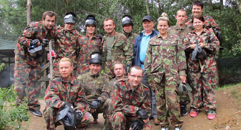 Niesłyszący też grają w paintball