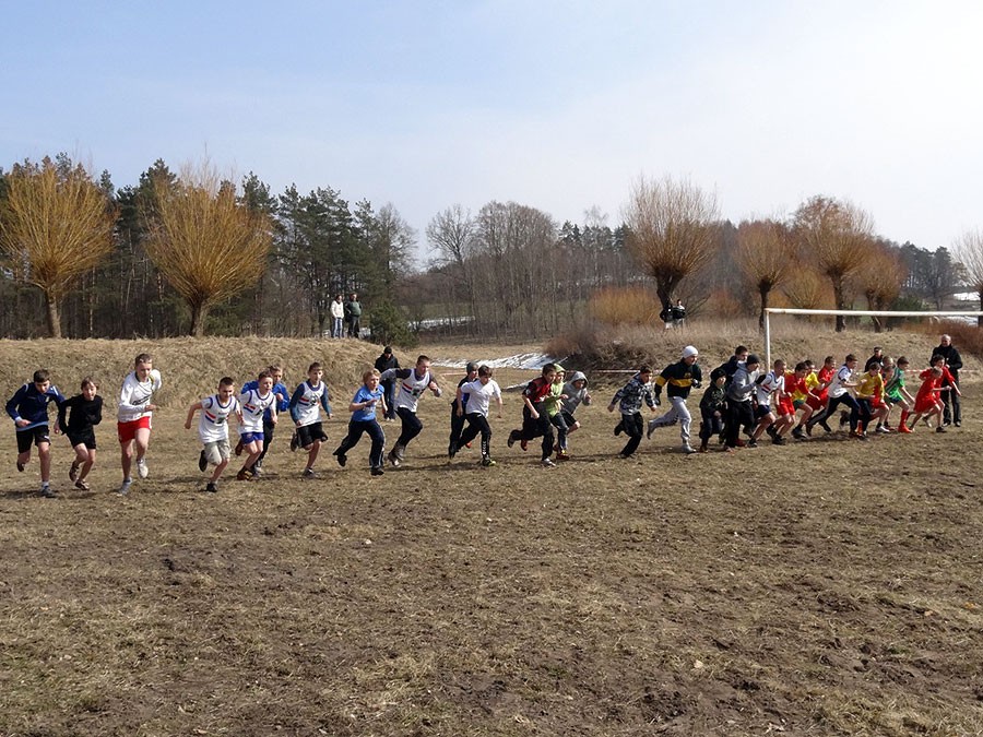 Na przełaj biegali w Parchlinie  