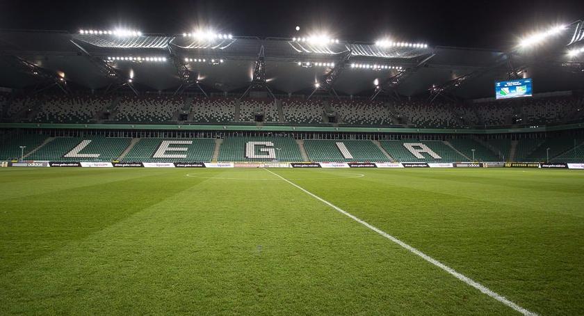Na stadion w Świątkach trawa przyjedzie z Węgier. Będzie taka, jak na stadionie Legii