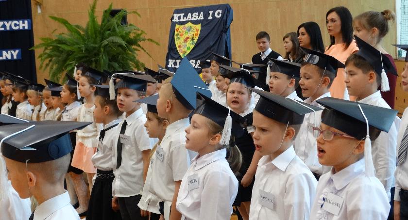Ślubowanie pierwszoklasistów w SP nr 7