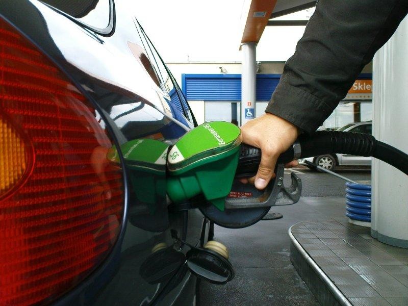 Paliwo w Szczecinku: Ceny stanęły na głowie. ON droższy od benzyny!