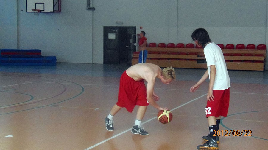 Koszykówka: UKS Basket rozpoczął przygotowania