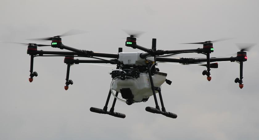 Dron nad Szczecinkiem sprawdzi, czym palisz w piecu?