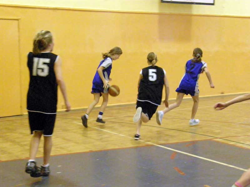 Szkolna  koszykówka w SP1