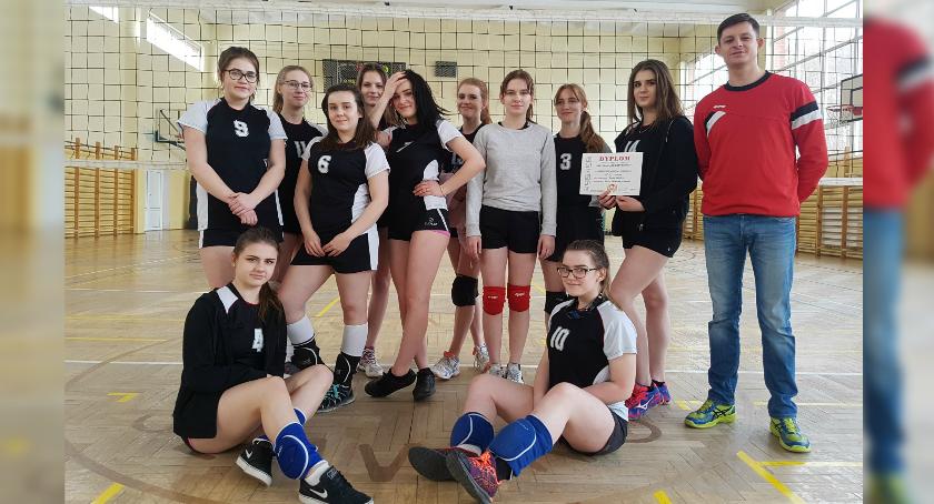 Siatkarki ze SP nr 5 z awansem do półfinału województwa Igrzysk Młodzieży Szkolnej
