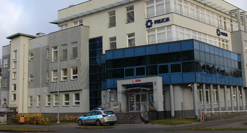 Policyjne radiowozy jeżdżą, bo muszą. W Szczecinku jest trochę lepiej