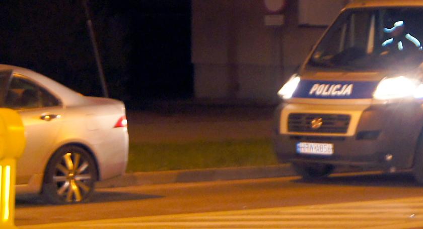 Policyjna Wielkanoc na ulicach Szczecinka. Demolka aut na Pileckiego i nietrzeźwi kierujący