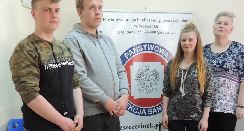 Młodzież z OHP na wspólnych warsztatach z Sanepidem