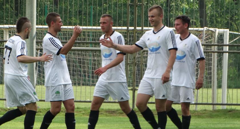 MKP rozjeżdża Leśnika