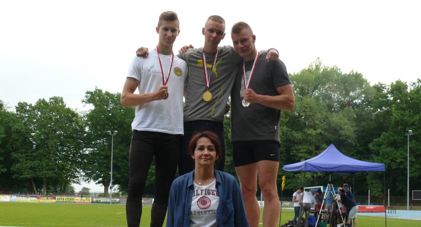 Lekkoatletyczni juniorzy zmagali się w Białogardzie