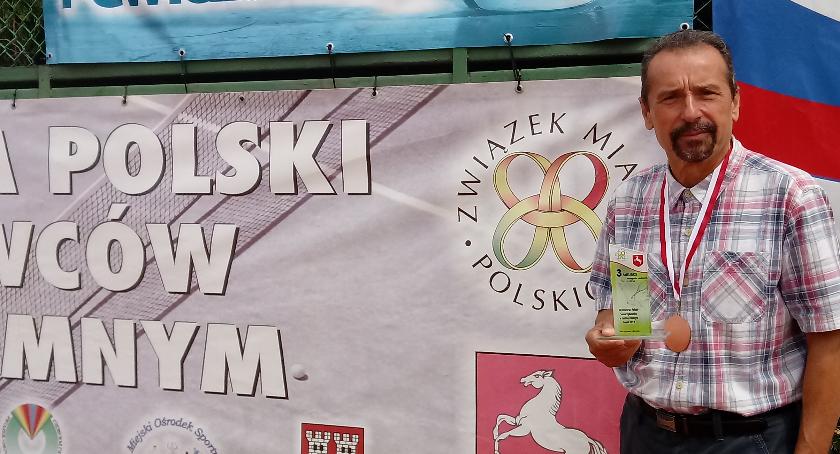 Tenis ziemny samorządowców: Mieczysław Makowski z brązem