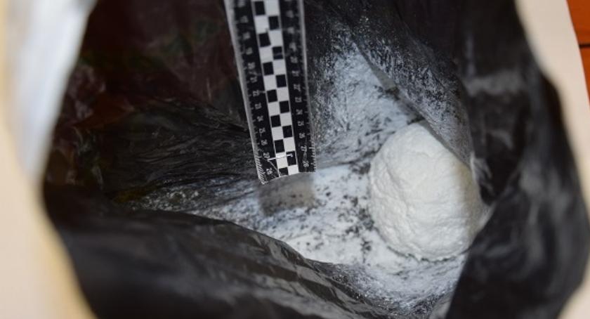 Mieszkaniec Szczecinka miał w plecaku pół kilograma narkotyków. Już trafił do aresztu