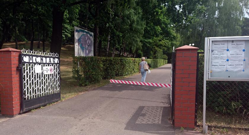 Pobieranie opłaty za wjazd na cmentarz w Szczecinku jest nielegalne? 