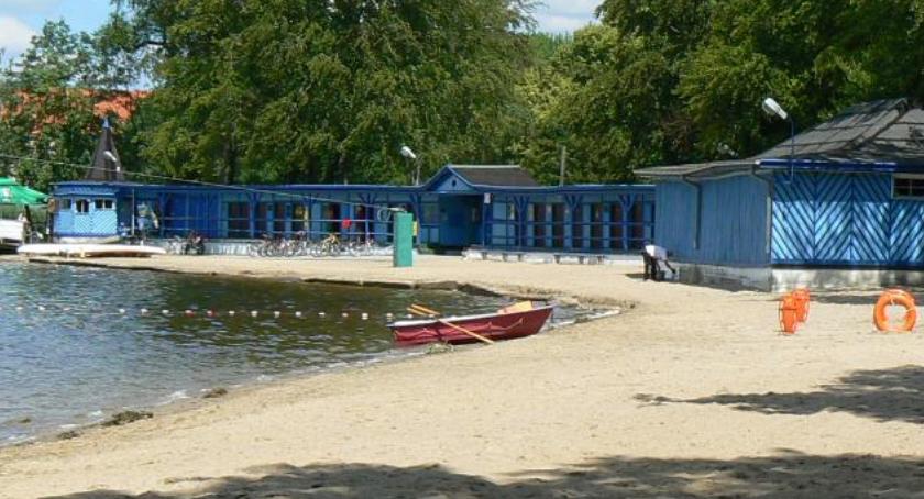 W Szczecinku plaża miejska i wyciąg do nart wodnych zamknięte. [Aktualizacja]