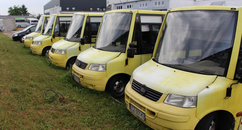 Najmniejsze autobusy idą na złom. 