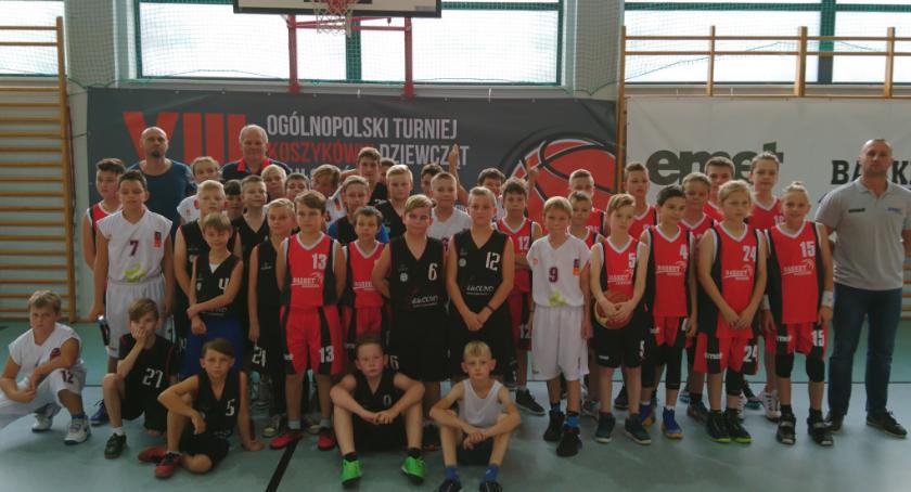Basket wygrywa turniej