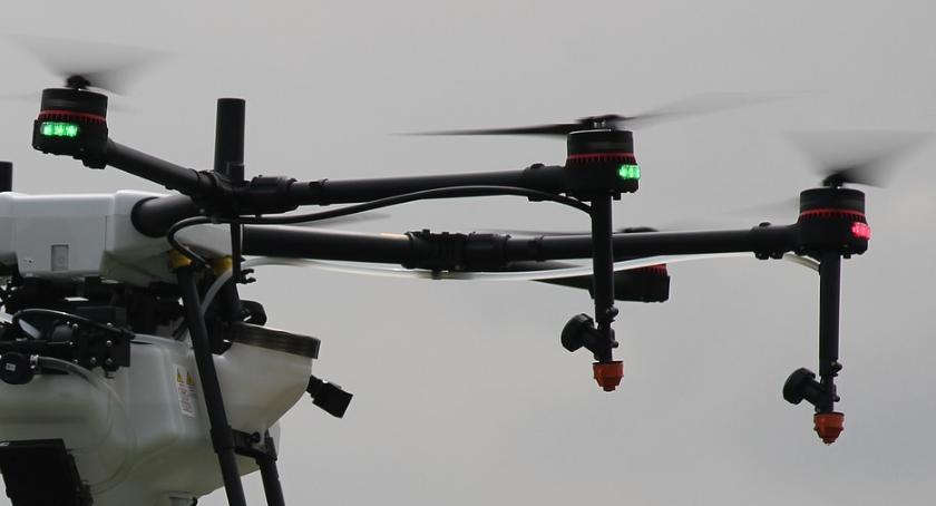 Miejski dron za 167 tysięcy skontroluje mieszkańców. Czyj to pomysł?