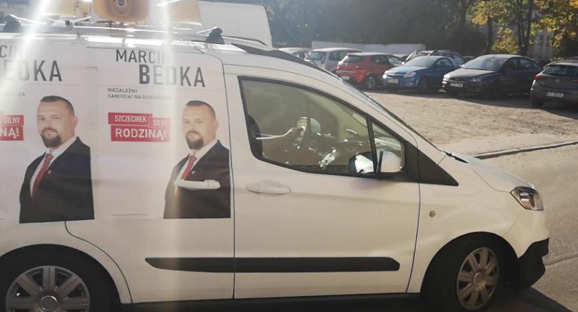 Straż Miejska przestrzega kandydata na burmistrza. I pudłuje