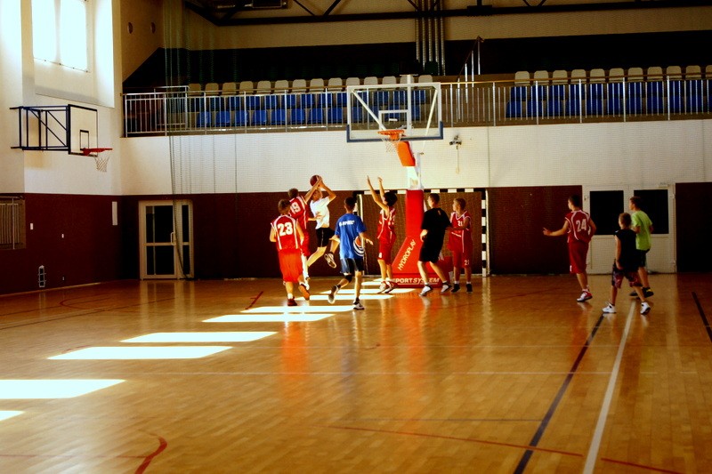 Wygrany sparing UKS Basket