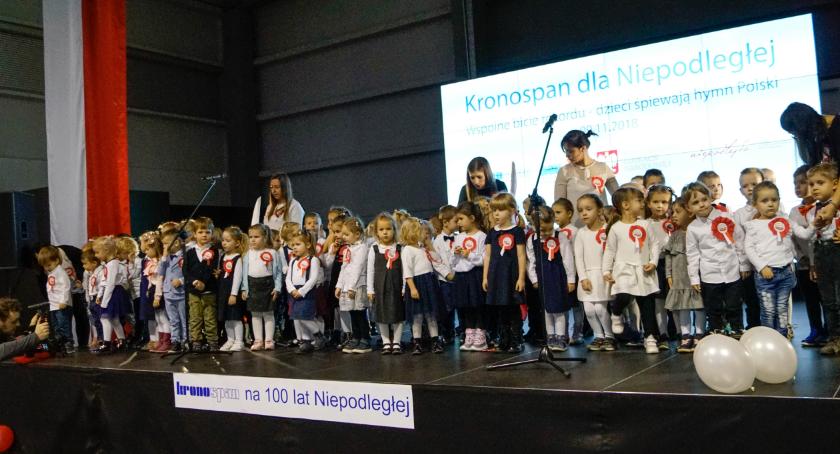 SP6, przedszkole Miś i Kronospan dla Niepodległej