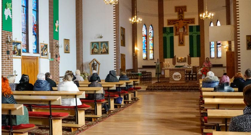 Spotkanie rodzin, które w hospicjum pożegnały najbliższych
