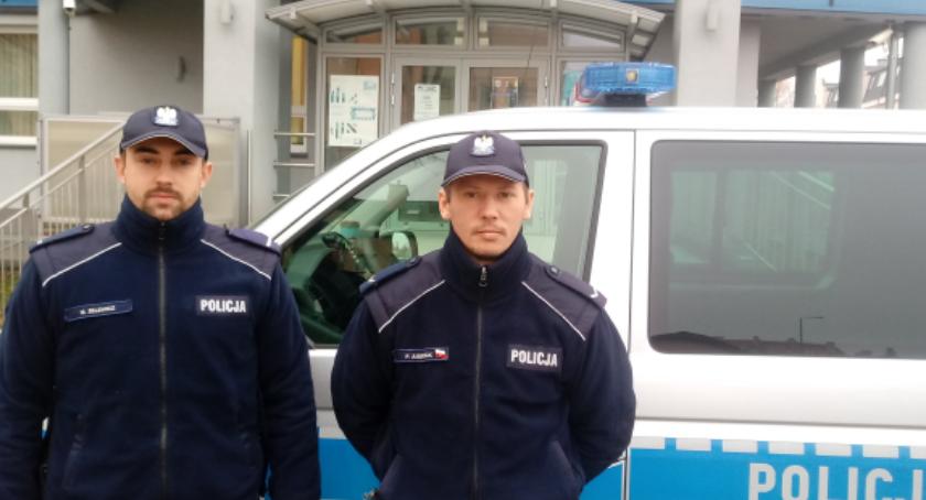Policjanci ze Szczecinka uratowali mężczyźnie życie. Próbował popełnić samobójstwo