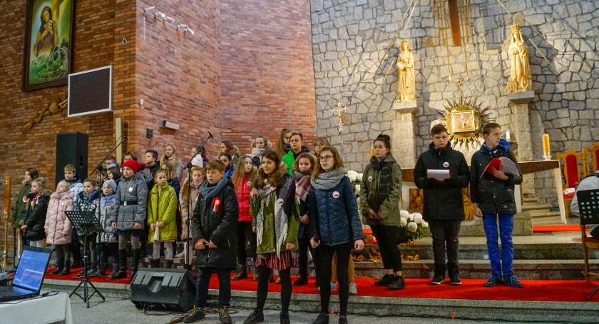 Zaśpiewali dla Niepodległej. Koncert patriotyczny w parafii św. Rozalii w Szczecinku