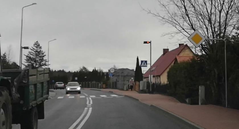 Droga z pierwszeństwem razy pięć. Dużo znaków w Trzesiece (aktualizacja)