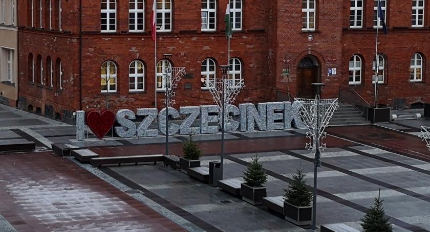 Mieszkańców znów ubyło
