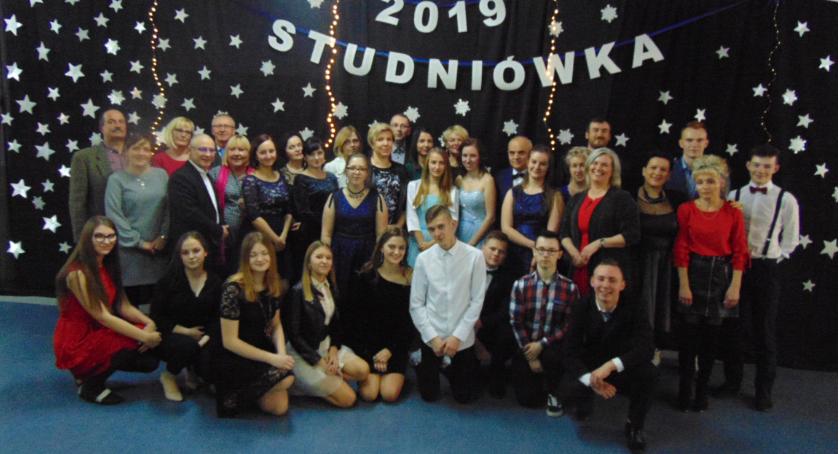 Studniówka w Zespole Szkół w Barwicach