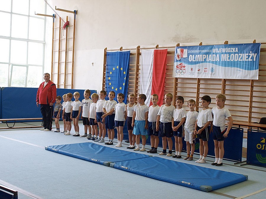 Startowali najmłodsi adepci akrobatyki sportowej