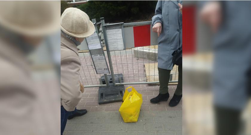 Rozkład jazdy metr nad ziemią