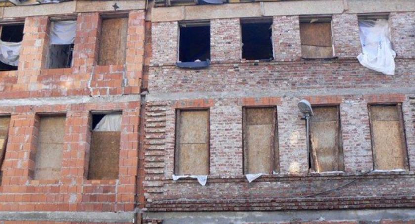 Inspektorat Nadzoru Budowlanego składa sprawozdanie. 365 postępowań w jeden rok