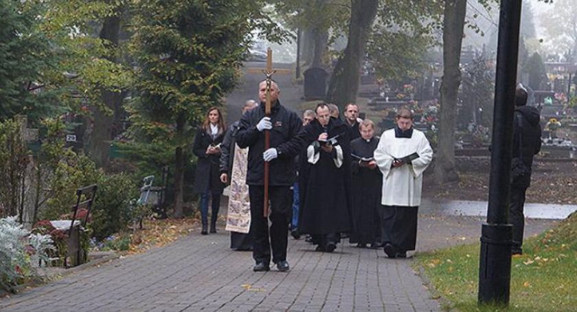 Pochowanych będzie 12 martwo urodzonych dzieci