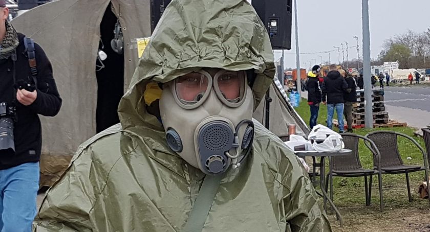 Biskupiec, Żary, Szczecinek i Mielec protestują pod fabryką Kronospanu